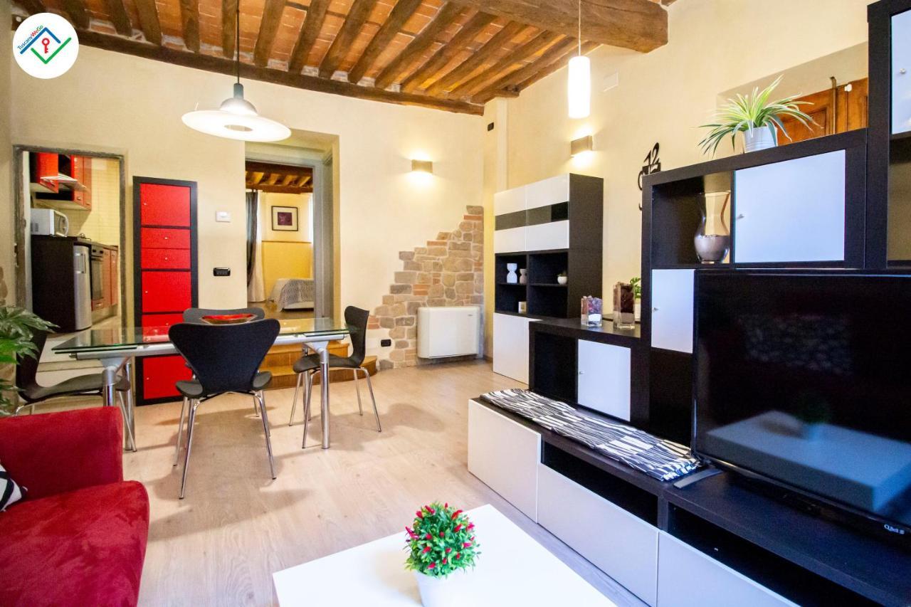 Antica Piazza Apartment By Tuscanywego Lucques Extérieur photo