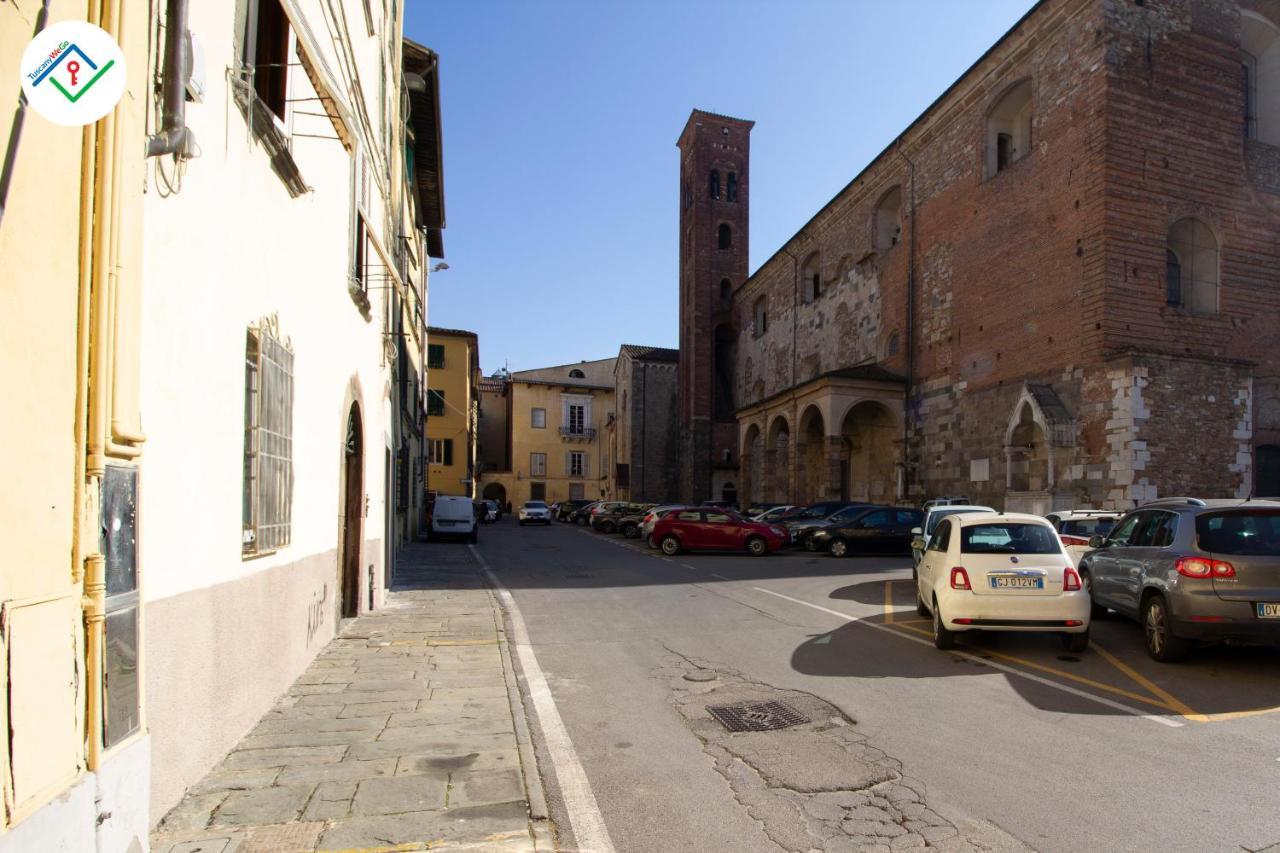 Antica Piazza Apartment By Tuscanywego Lucques Extérieur photo