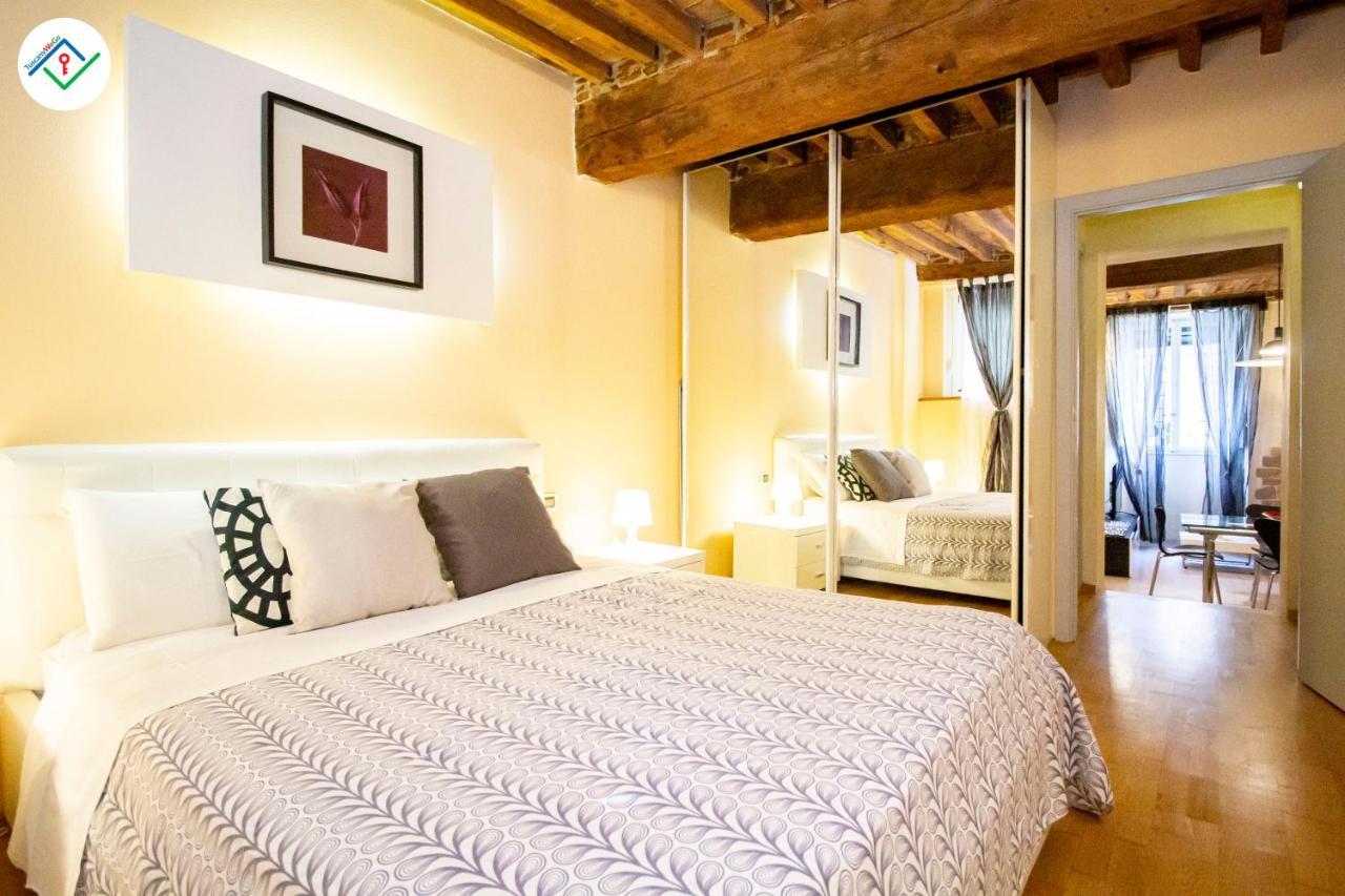 Antica Piazza Apartment By Tuscanywego Lucques Extérieur photo